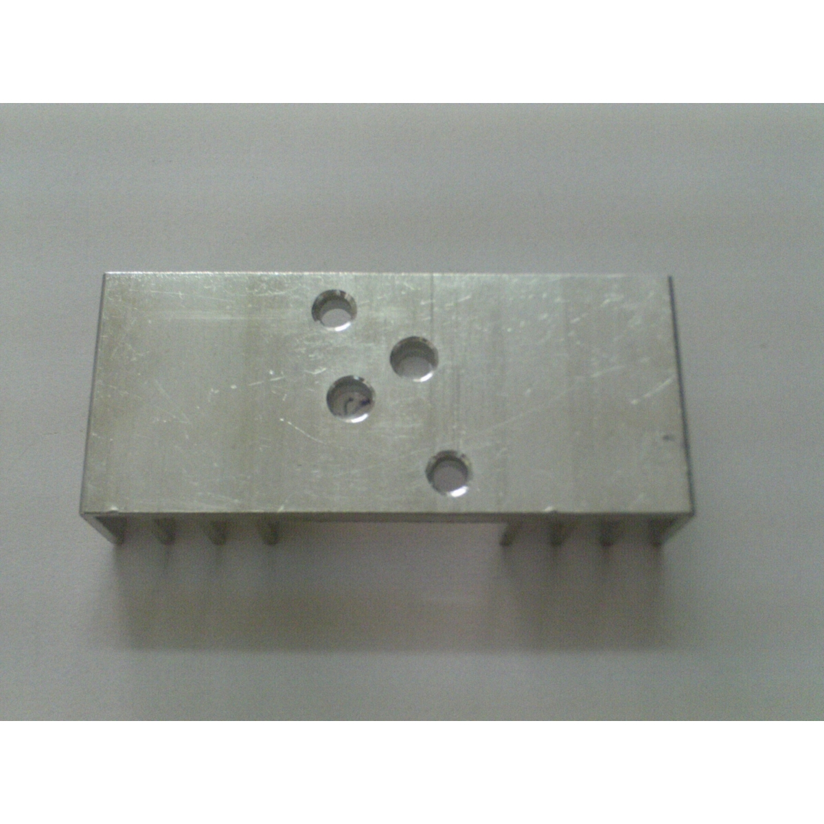 DISSIPADOR DM 1448 A ( 85 X 40 ) 1 TO3